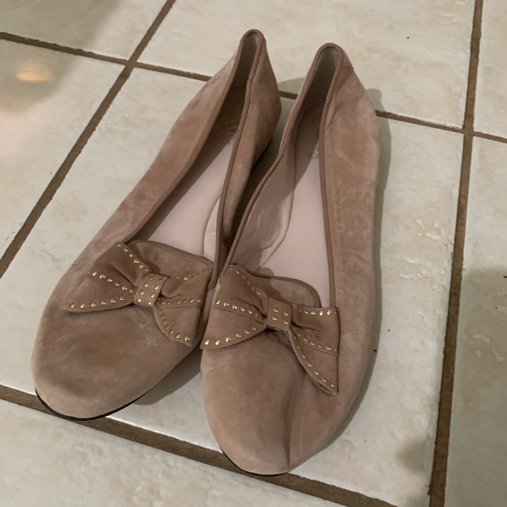 Vince Camuto Tan Flats with Studded Bow